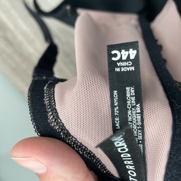 Torrid curve black padded underwire lace bra - Picture 9 of 13